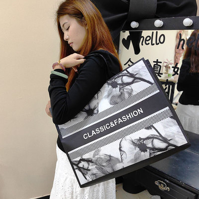 覆膜无纺布服装店手提袋