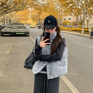 2025秋冬新款灰色毛呢高级感显瘦加厚羽绒棉服女马甲时尚外穿背心