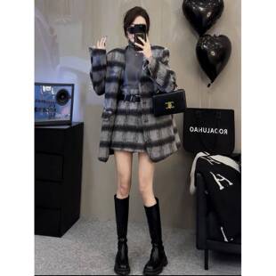 欧洲站毛呢时尚套装女2025年秋冬新款设计感加棉格子西服外套短裙