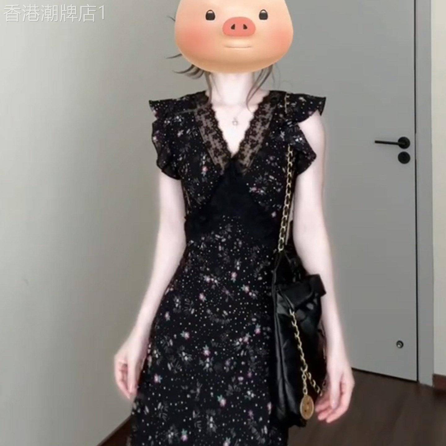V领蕾丝拼接碎花洋装女2026夏季新款法式浪漫风掐腰显瘦长裙子