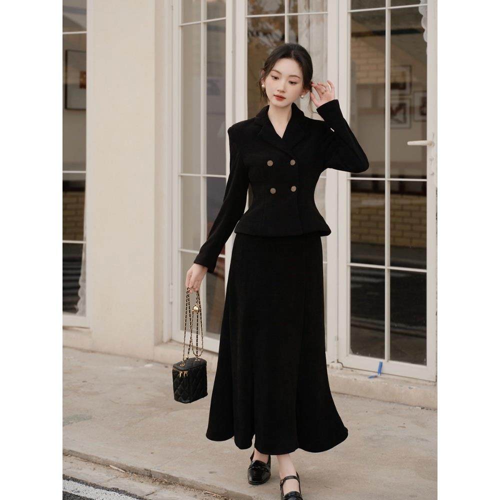 小香风时尚套装女秋冬新款高级感法式灯芯绒西装鱼尾半身裙两件套