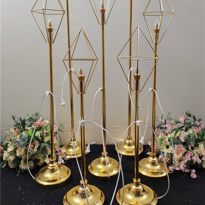 婚庆婚礼道具钻石路引灯t台舞台灯光场景装饰布置几何铁艺