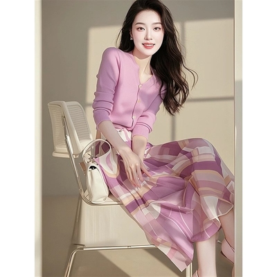 春季穿搭一整套2025韩风chic大方得体的职业独特绝美小裙子两件套