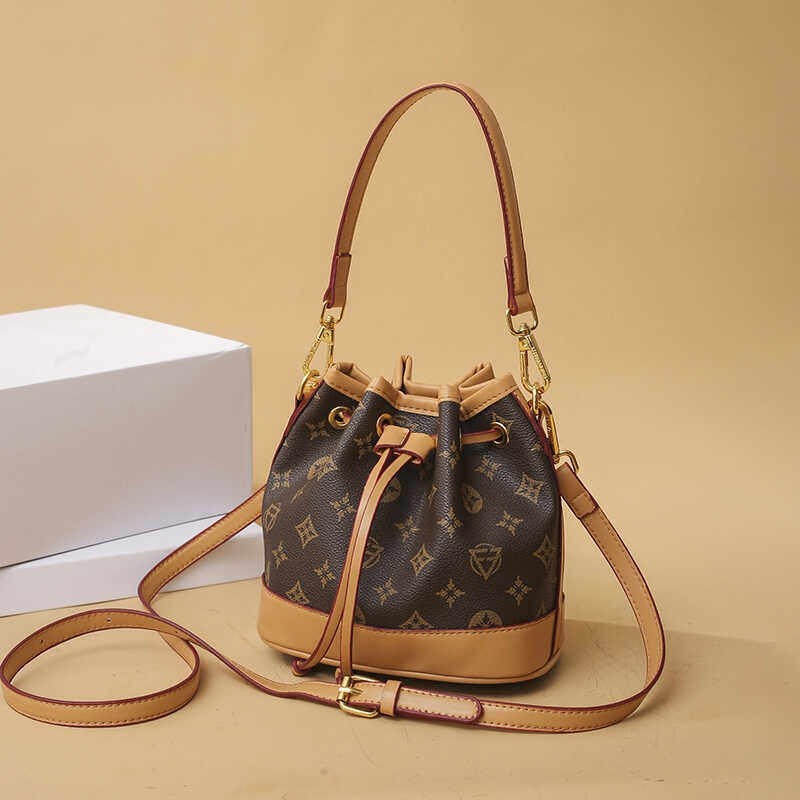 CITEX LV官方旗舰店2025新款复古老花抽绳迷你小水桶包百搭真皮单,箱包皮具/热销女包/男包,水桶包,淘宝优惠券,粉丝福利购,淘宝优惠卷