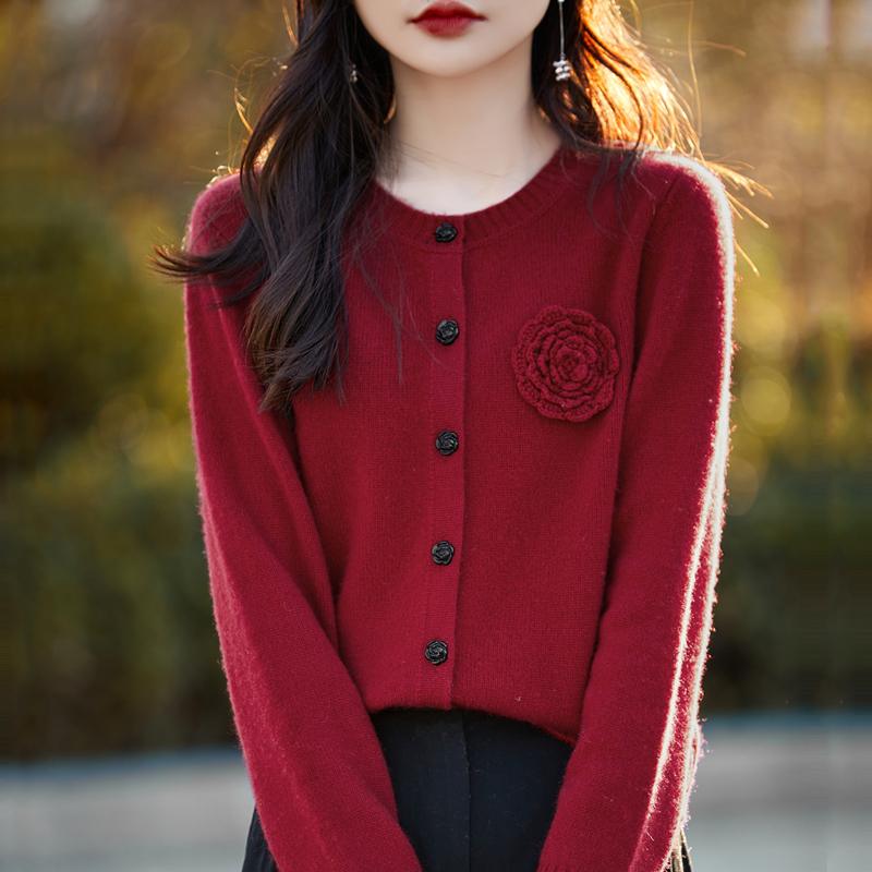 红色毛衣秋冬牡丹花绣花100%纯羊毛开衫女圆领宽松显瘦外套上衣