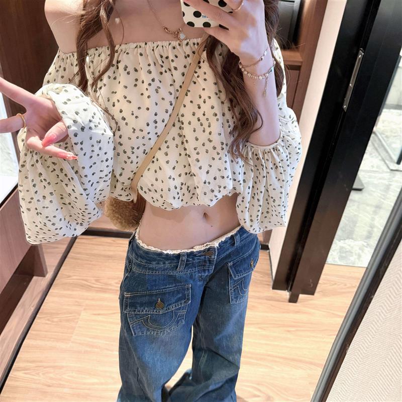 法式白领漂亮一字肩上衣女夏季波点露肩短款绝美别致洋派长袖衬衫
