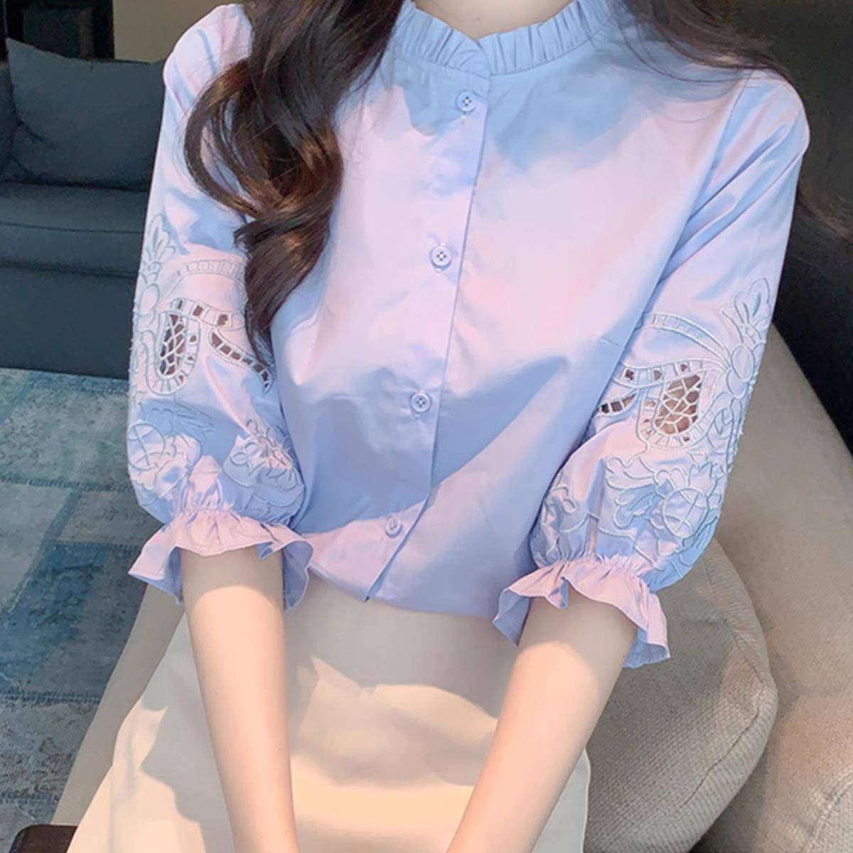 香港TIMO纯棉蓝色衬衫女夏季重工刺绣镂空泡泡袖衬衫法式别致上衣