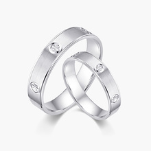 奢珠_悦 铂金对戒情侣款四叶草素圈PT950白金男士求婚结婚戒指女