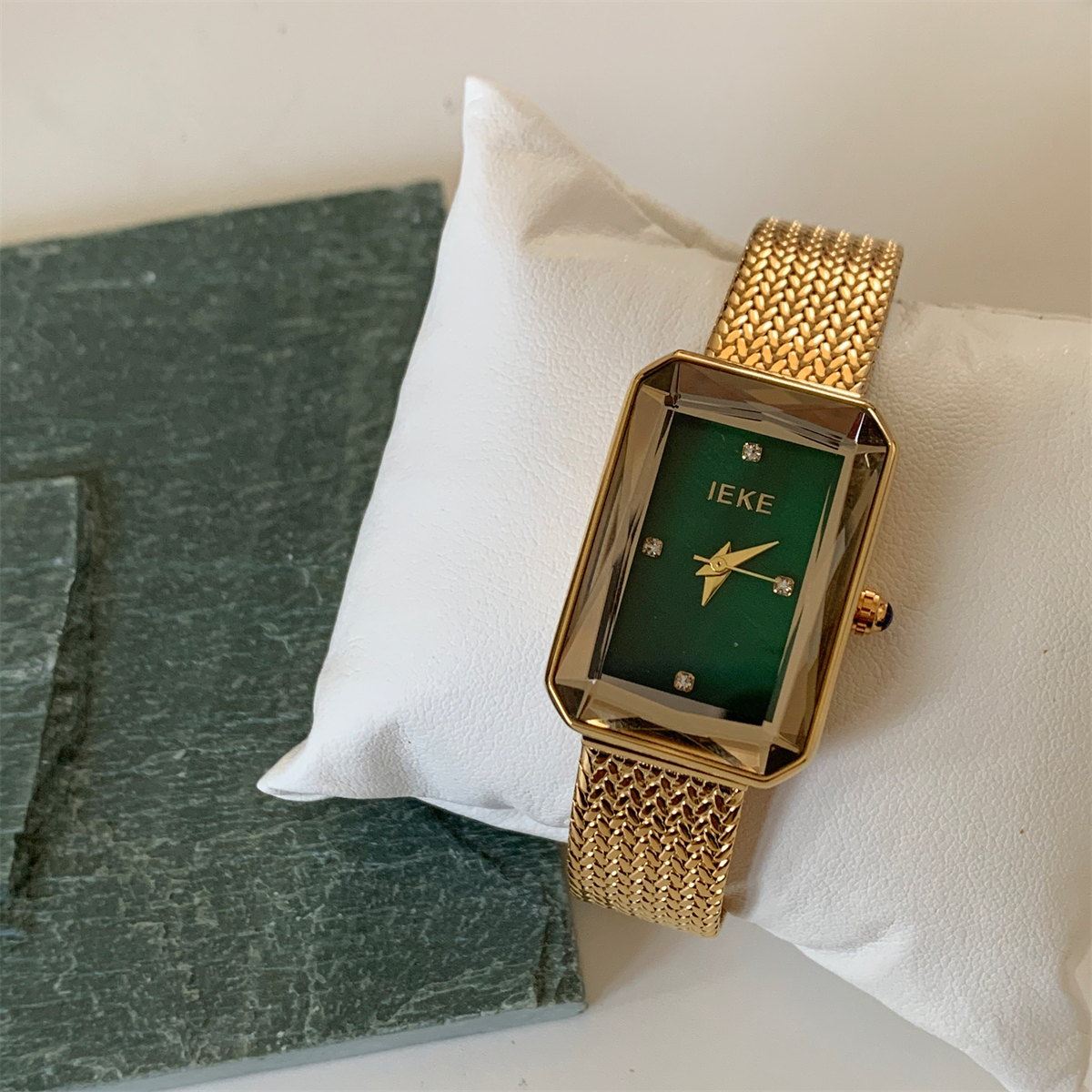 IEKE方形时尚复古女手表
