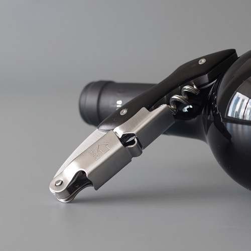 质量很好的不锈钢海马刀！