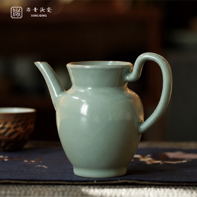 问鼎鼎青汝瓷执壶公道杯