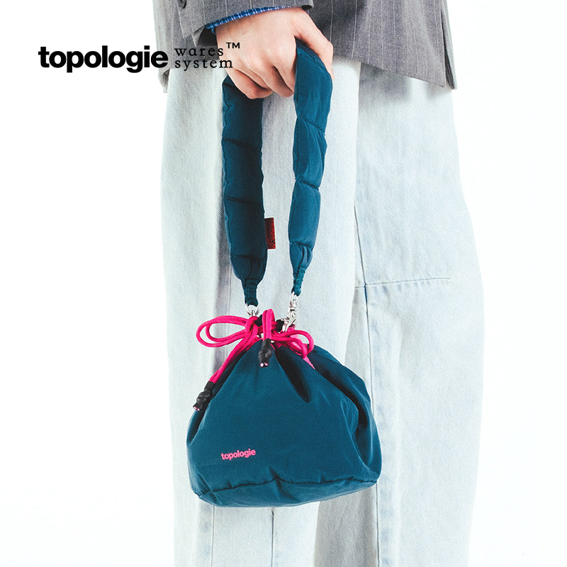 [618狂欢购]Topologie水桶包包女男斜挎包抽绳化妆包双面束口包