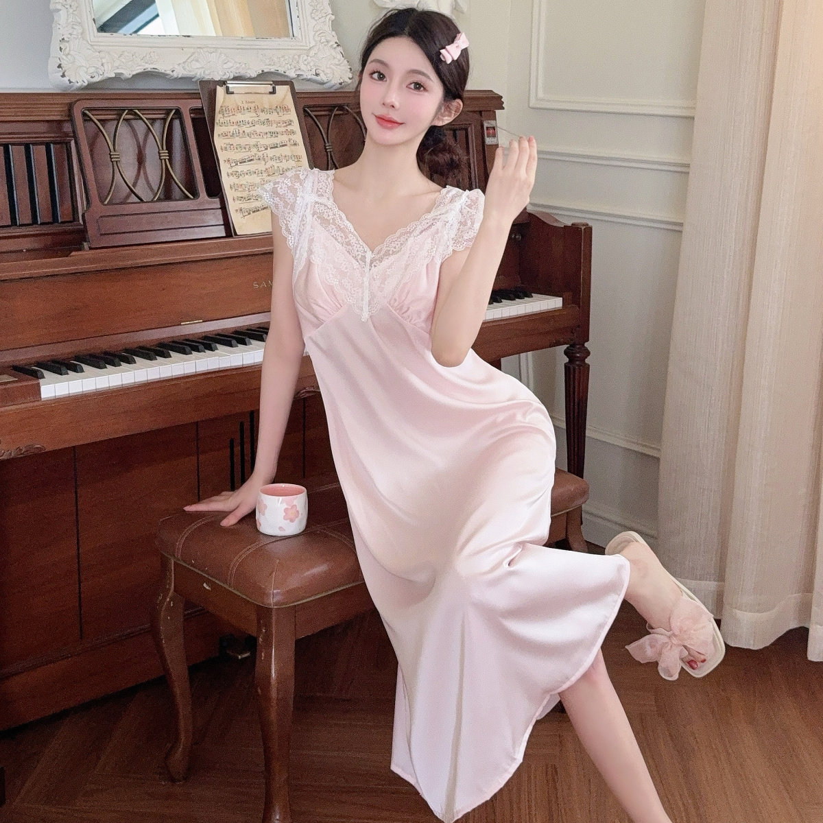 2025新款短袖睡裙女款冰丝绸缎带胸垫甜美性感花边睡衣家居服裙子