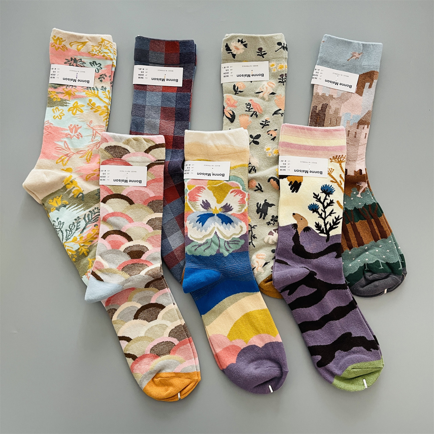 法国小众女士中筒袜棉袜四季款趣味油画风多巴胺彩色袜子网红潮袜