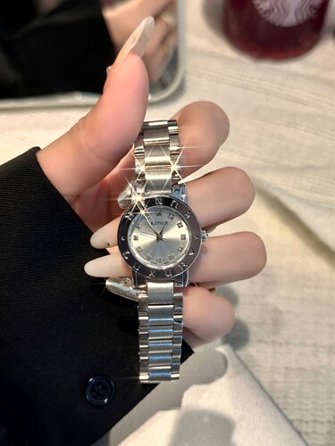 轻奢小众手表女简约时尚