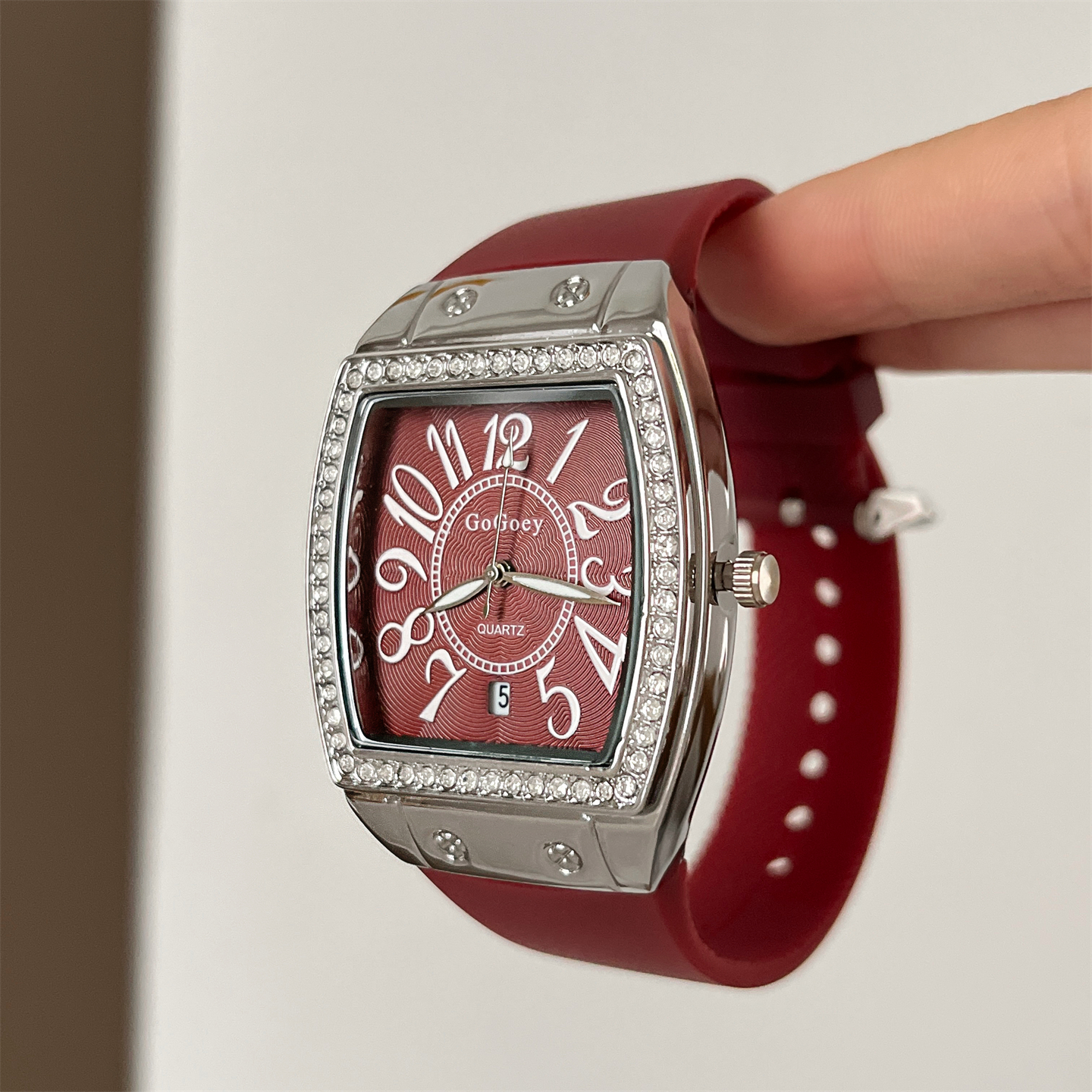 时尚感酒桶数字手表男女ins