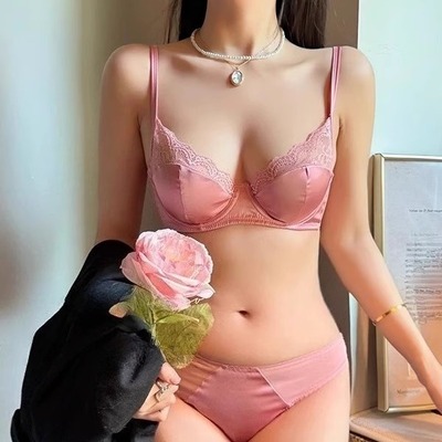 半杯聚拢可拆胸垫纯欲风