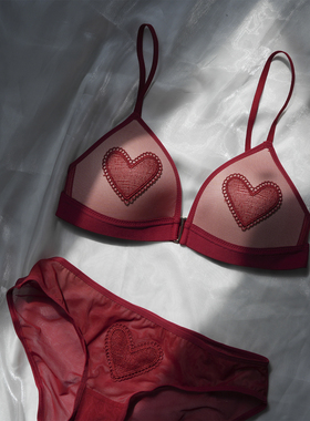 本命年红色内衣女法式聚拢前扣薄模杯文胸蕾丝刺绣高档婚嫁无钢圈
