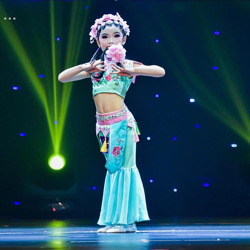 小戏骨演出服俏花旦舞蹈服儿童京剧小红娘戏曲舞台服装六一表演服