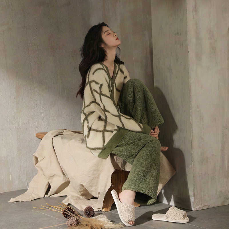 格纹睡衣女冬季珊瑚绒软绵绵暖暖