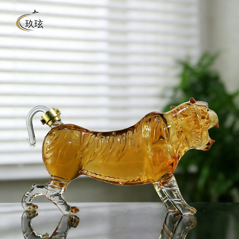 高硼硅老虎造型瓶工艺白酒瓶摆件十二生肖醒酒器动物玻璃瓶