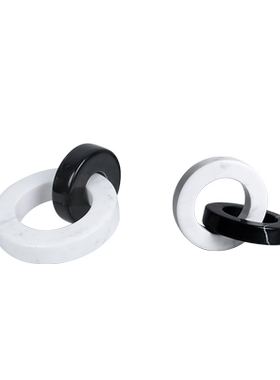 现代玄关大理石双扣圆环装饰摆件