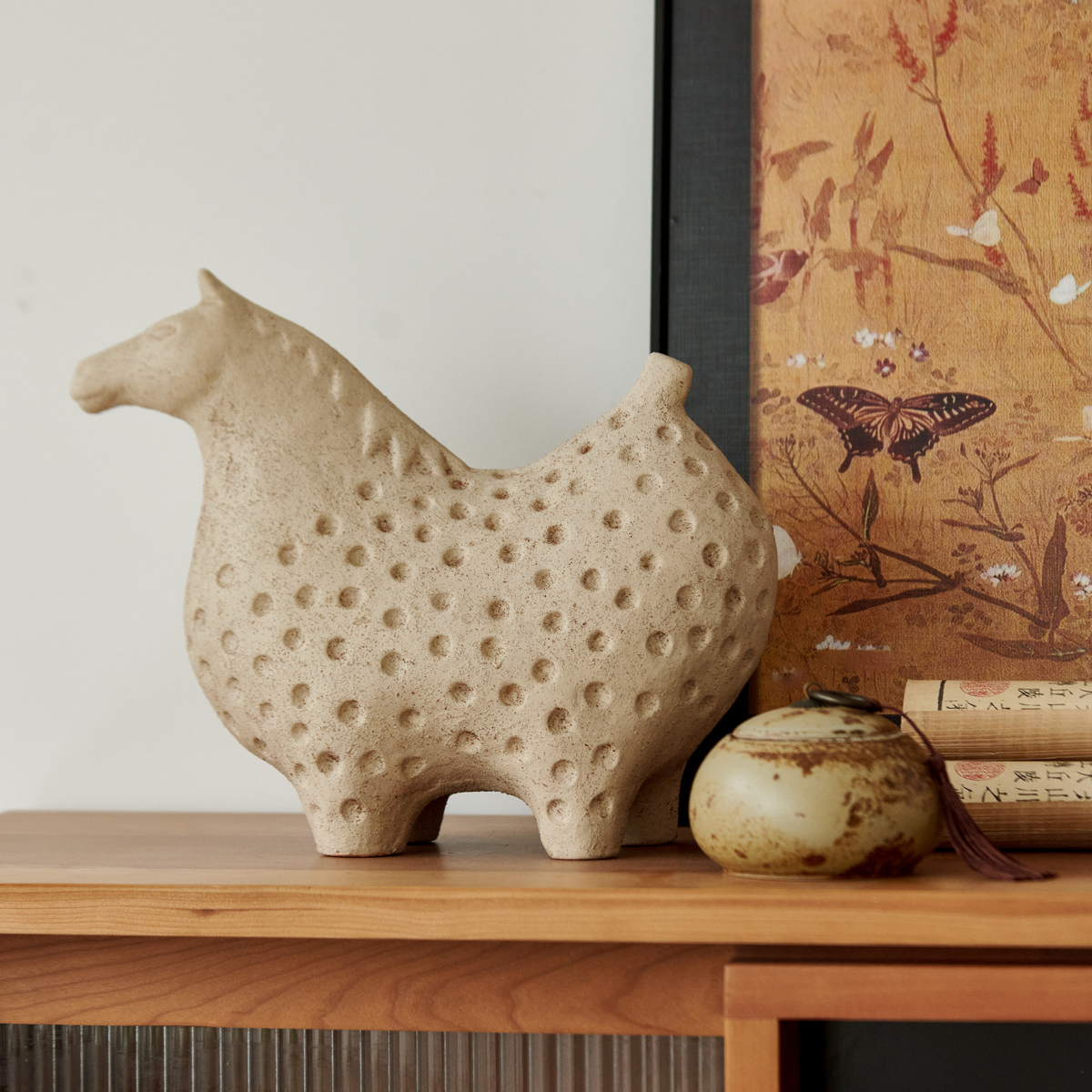 现代简约赤陶兵马俑羊摆件