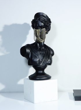 欧式书房树脂蒙面人物装饰摆件