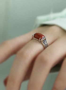 925银复古新中式卷草纹方形南红马鞍戒指环开口调节民族风高级感