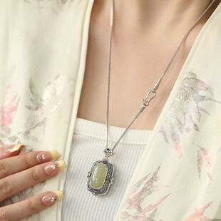 925银复古新中式和田玉蛋面香囊吊坠可打开挂件项链轻奢百搭高级