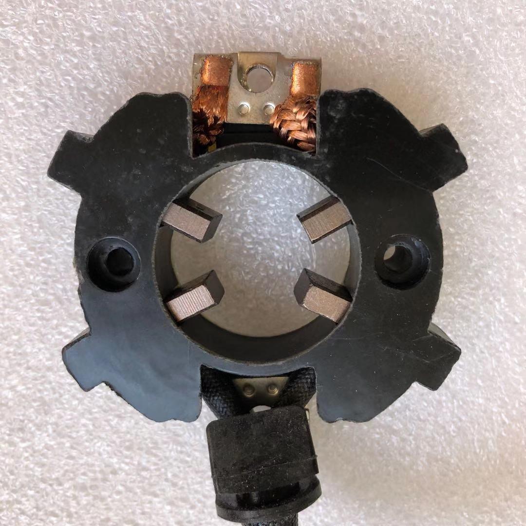 06款蒙迪欧2.5东风风光3306070小康v29睿行s50启起动机马达碳刷架
