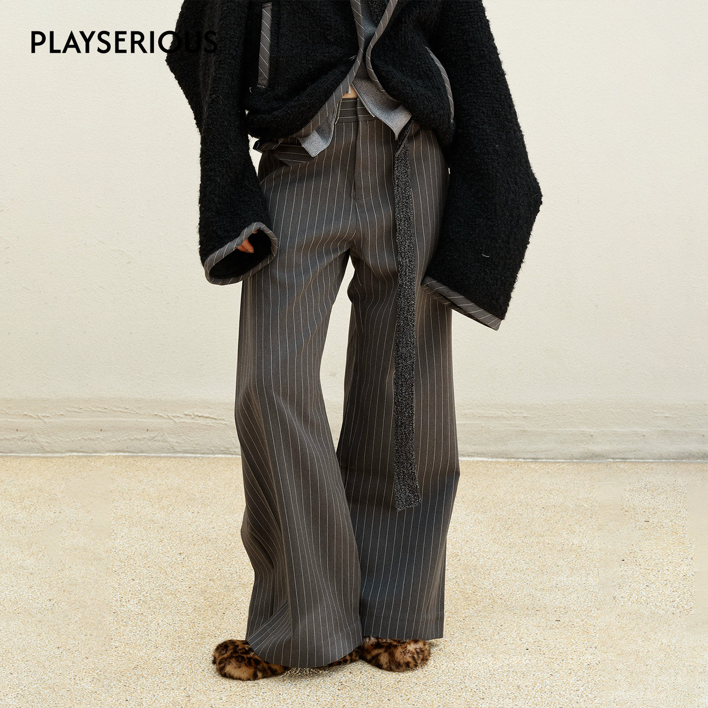 Medium Well 2025秋季新款侧面立体褶廓形西裤美式复古松弛感长裤