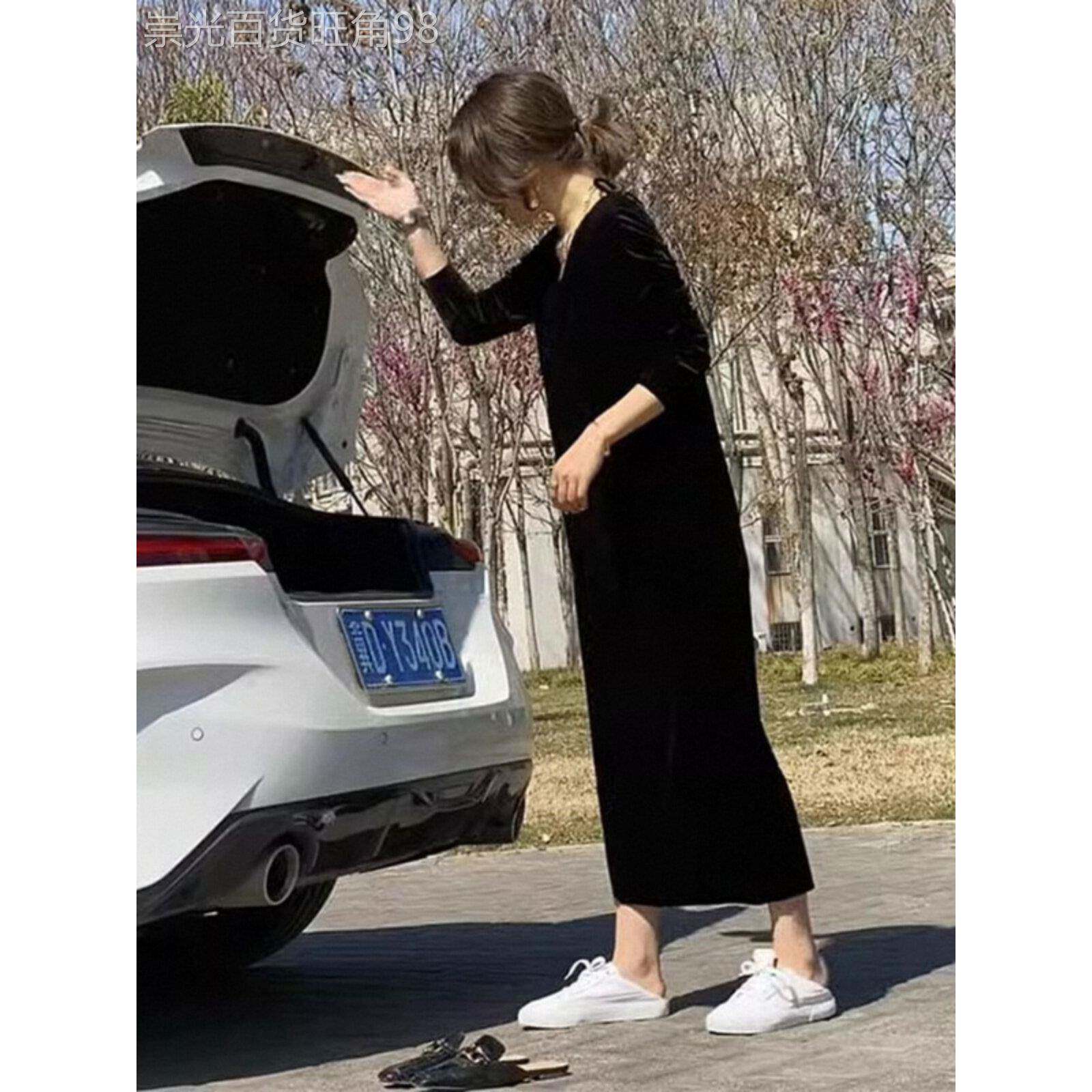 黑色金丝绒连衣裙女春秋2025欧货小个子御姐轻熟赫本风名媛套装裙
