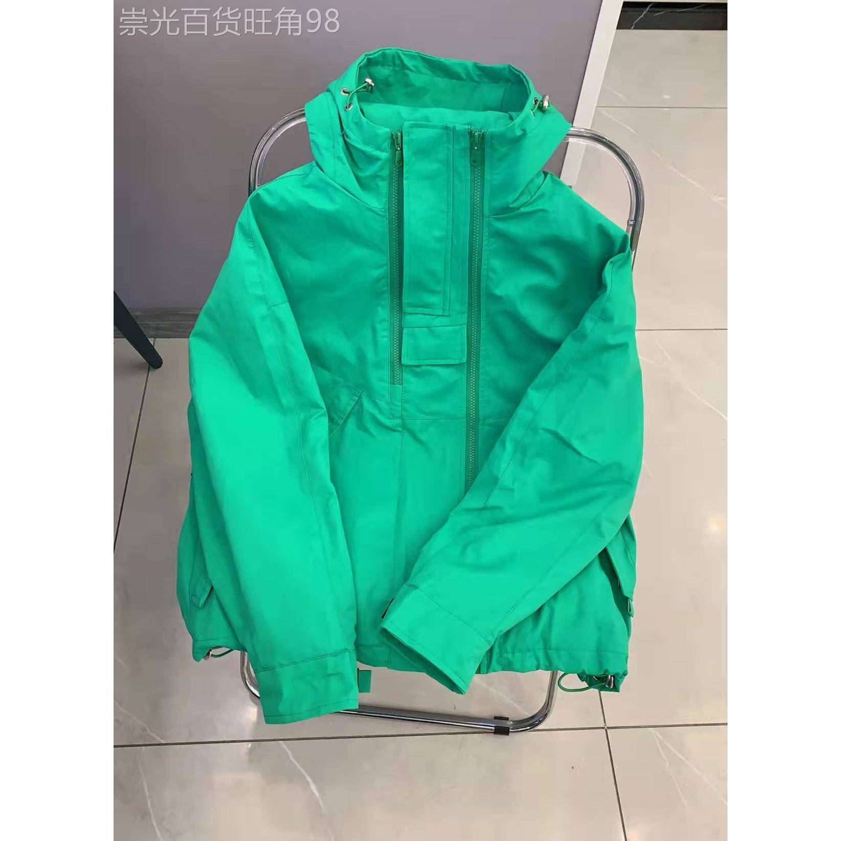 工装外套女春秋2025新款薄款宽松显瘦冲锋衣休闲运动长袖棒球服女