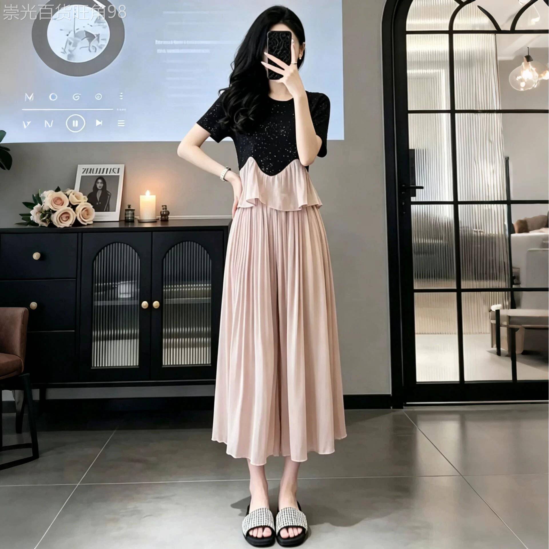 欧洲站时尚休闲套装女2026新款夏季洋派黑色拼接百褶裤裙两件套潮