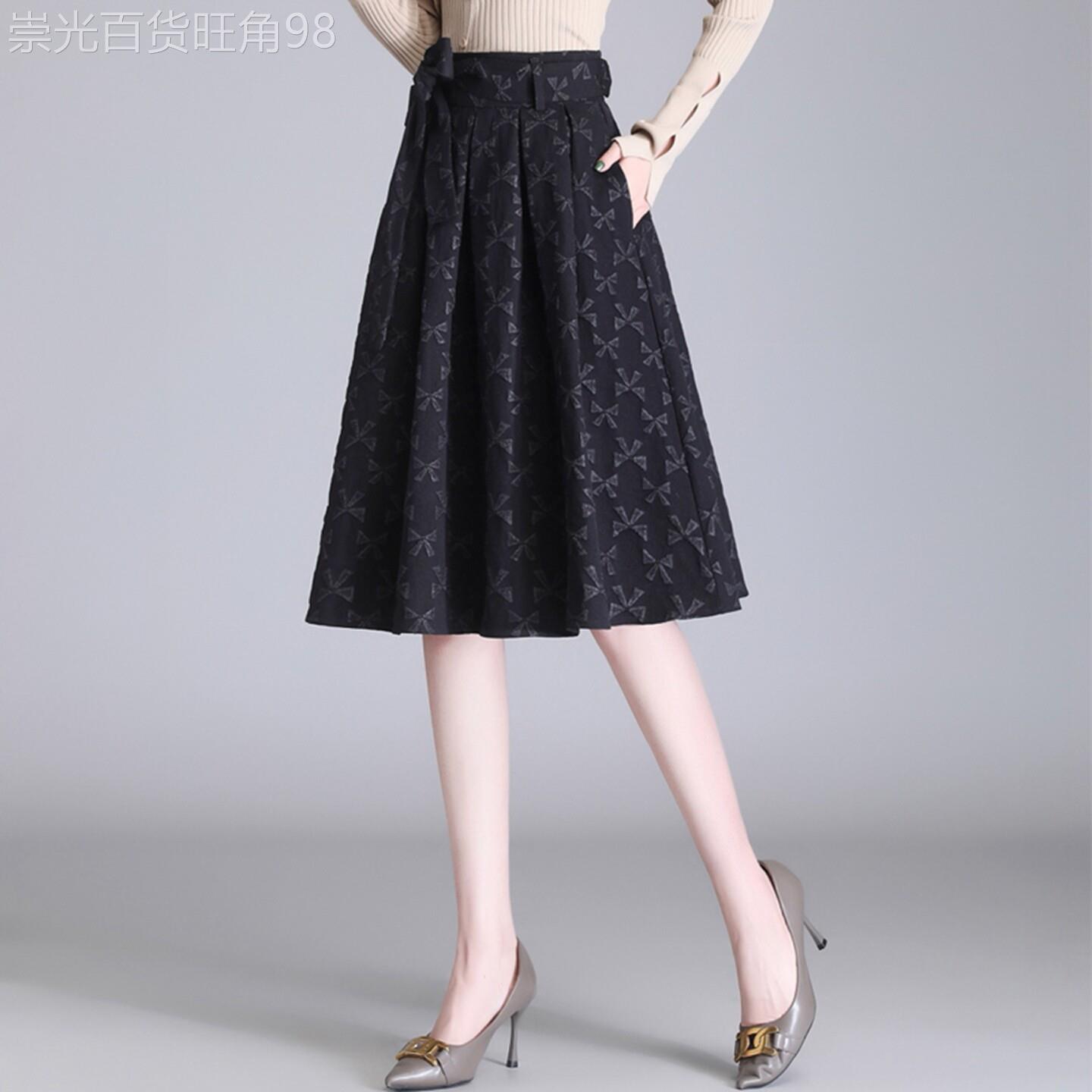 黑色提花百褶裙女2026年春秋新款高腰显瘦中长款大摆a字半身裙
