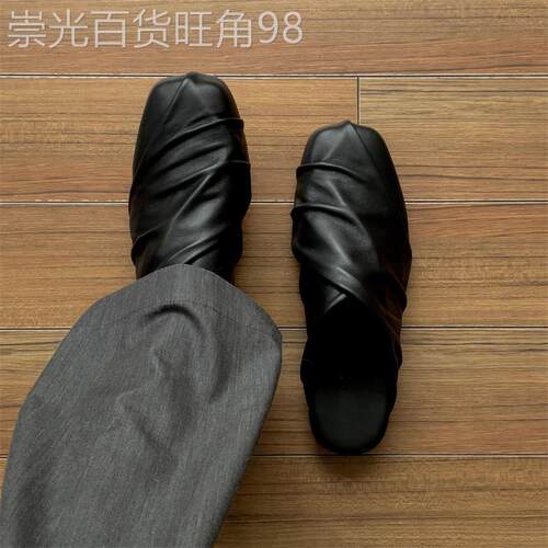 潮牌一脚蹬真皮包头拖鞋男2026夏季新款黑色无跟半托褶皱德比皮鞋