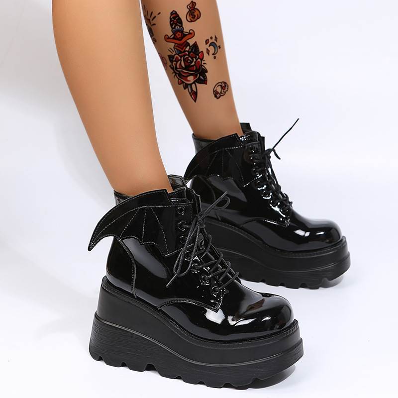 暗黑翅膀坡跟短靴大码马丁靴women platform boots martin boots