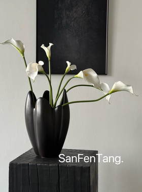 轻奢高级陶瓷黑色花瓶摆件客厅样板间马蹄莲仿真插花鲜花装饰花器