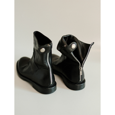 敦绿岛·小事｜Small things复古圆头显瘦真皮按扣后拉链短靴及踝