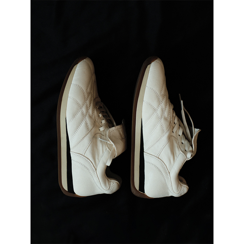 敦绿岛· 漫游｜roma轻复古德训鞋黑白配色漫步云端感