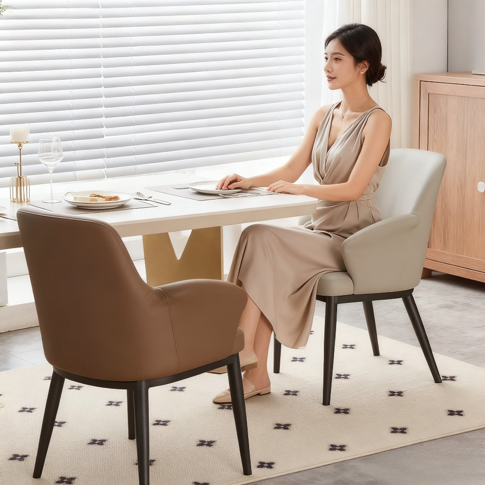 意式极简餐椅家用轻奢高级感扶手样板间椅子设计师小众餐厅餐桌椅