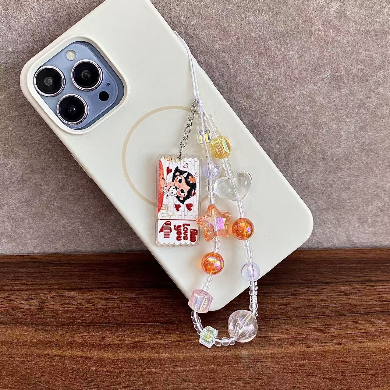 金洋壳猫咪少女手机链新品上新