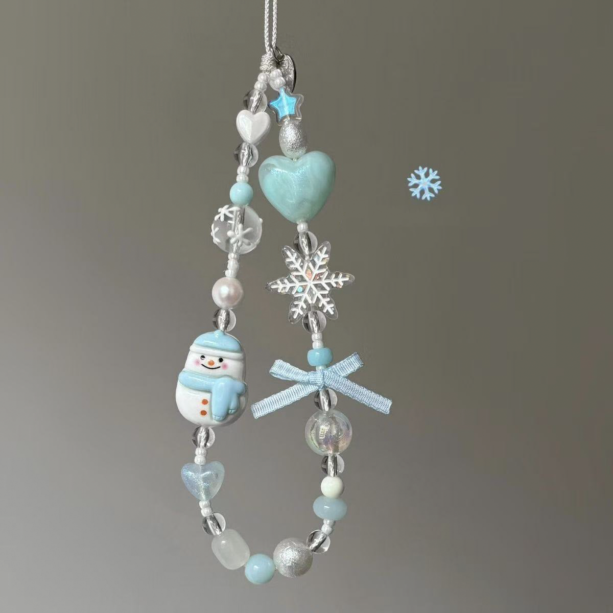 小雪人手机链新款手机挂绳短款可爱挂件女款ccd相机挂链高级感手工珠串吊坠卡通链绳网红百搭防摔链条ins风