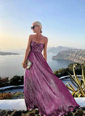 裹胸烫金聚会连衣裙 Wrap-Breasted Bronzing Party Swing Dress