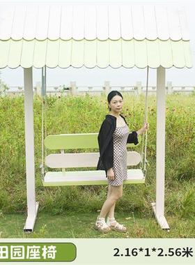 户外座椅风景区打卡拍摄民宿防腐木秋千拍照合影背景装饰摆件