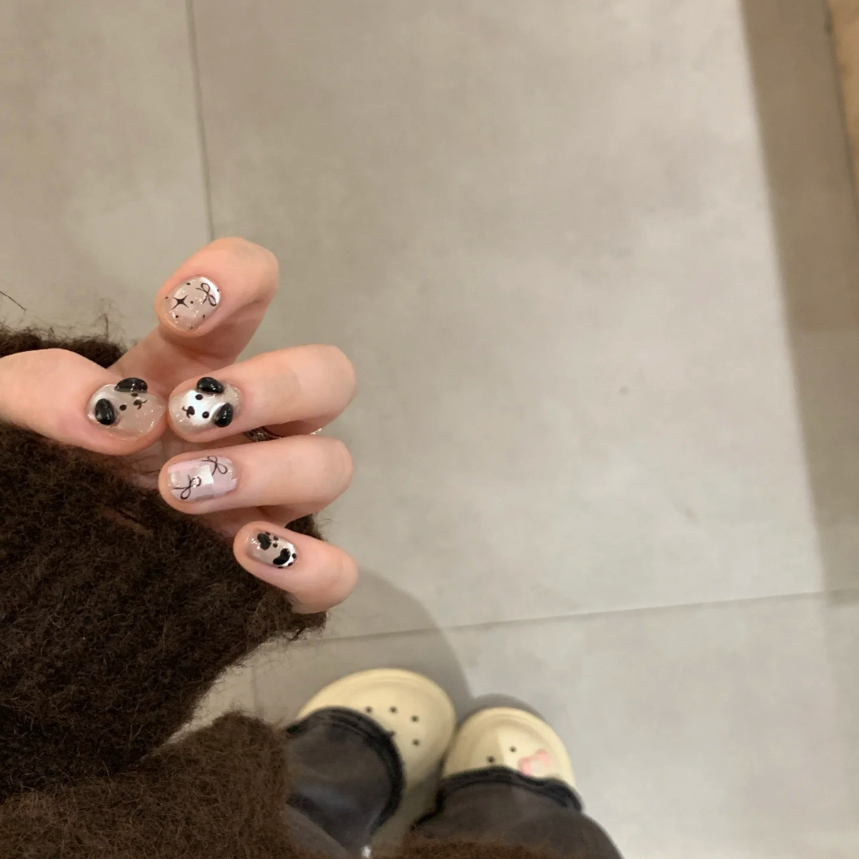 【帕恰狗】手绘可爱涂鸦INS风可爱卡通美甲纯手工穿戴甲短款豆豆