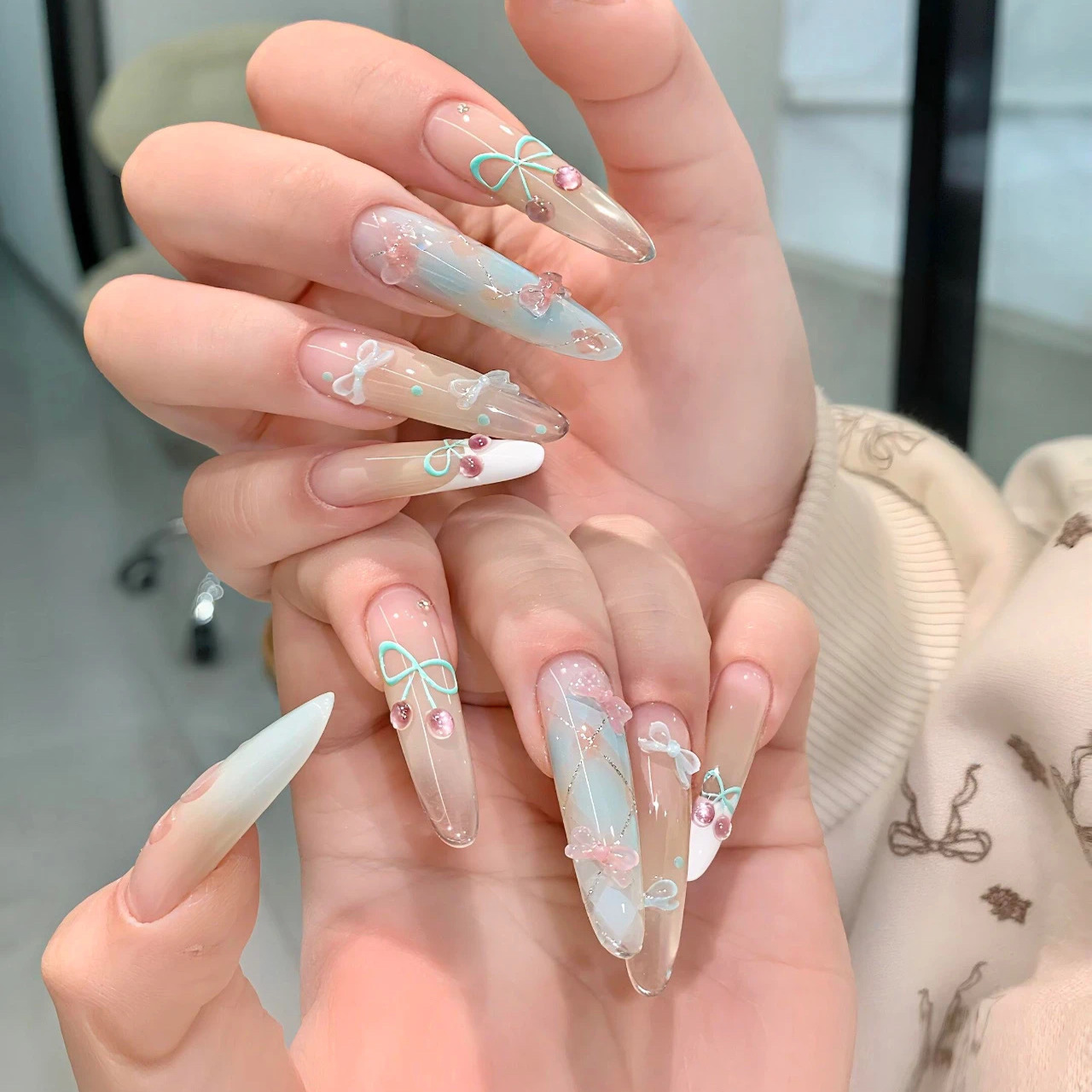 芭乐糖果法式蝴蝶结夏日甜心纯手工穿戴甲中长款显白假指甲贴片
