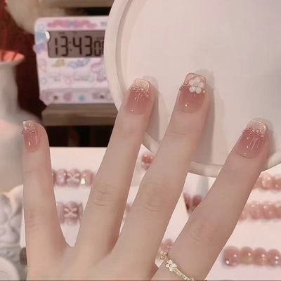 纯手工穿戴甲2025年新款高级感猫眼显白山茶花短款美甲春夏季成品