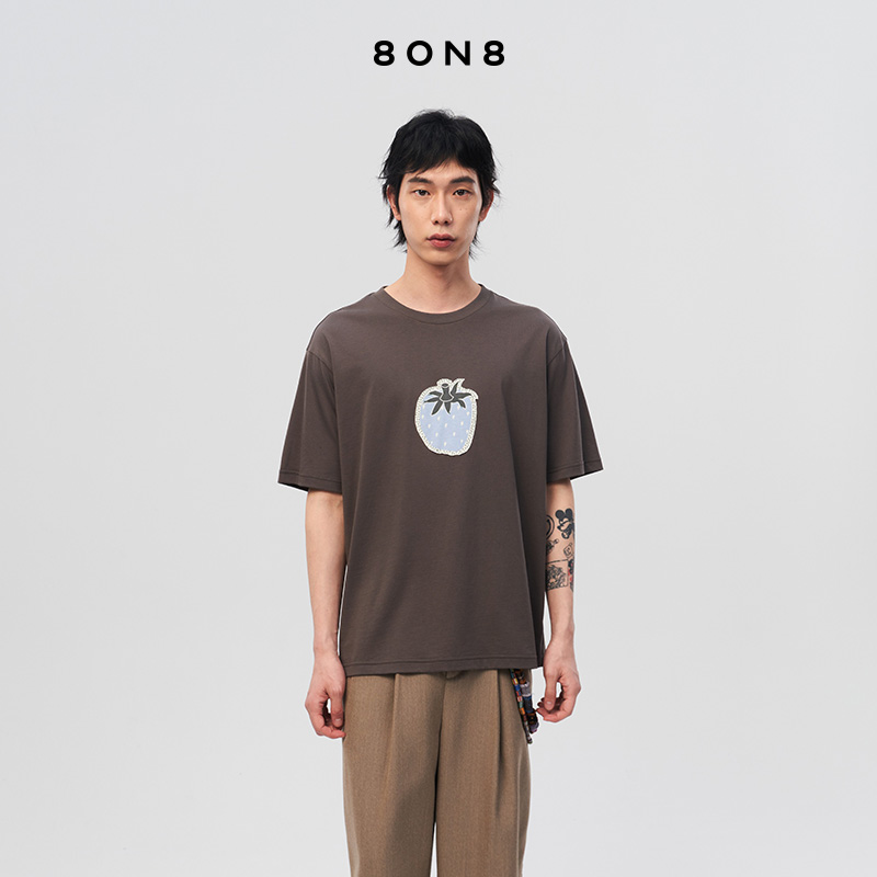 8ON8贴布刺绣草莓休闲短袖T恤
